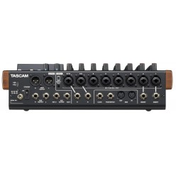 MODEL 12 - 10-kanałowy analogowy mikser fonii / 12-śladowy rejestrator cyfrowy / interfejs USB